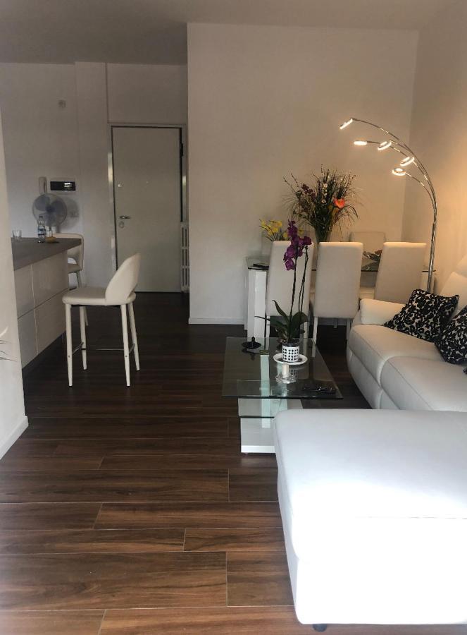 Sesto Calende Centro Apartment Екстериор снимка