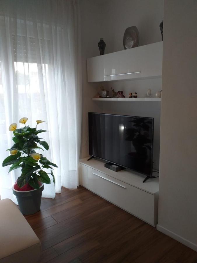 Sesto Calende Centro Apartment Екстериор снимка