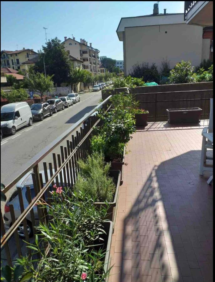 Sesto Calende Centro Apartment Екстериор снимка