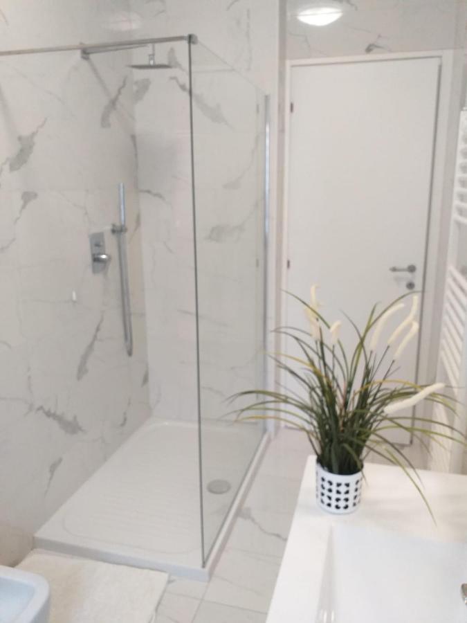 Sesto Calende Centro Apartment Екстериор снимка