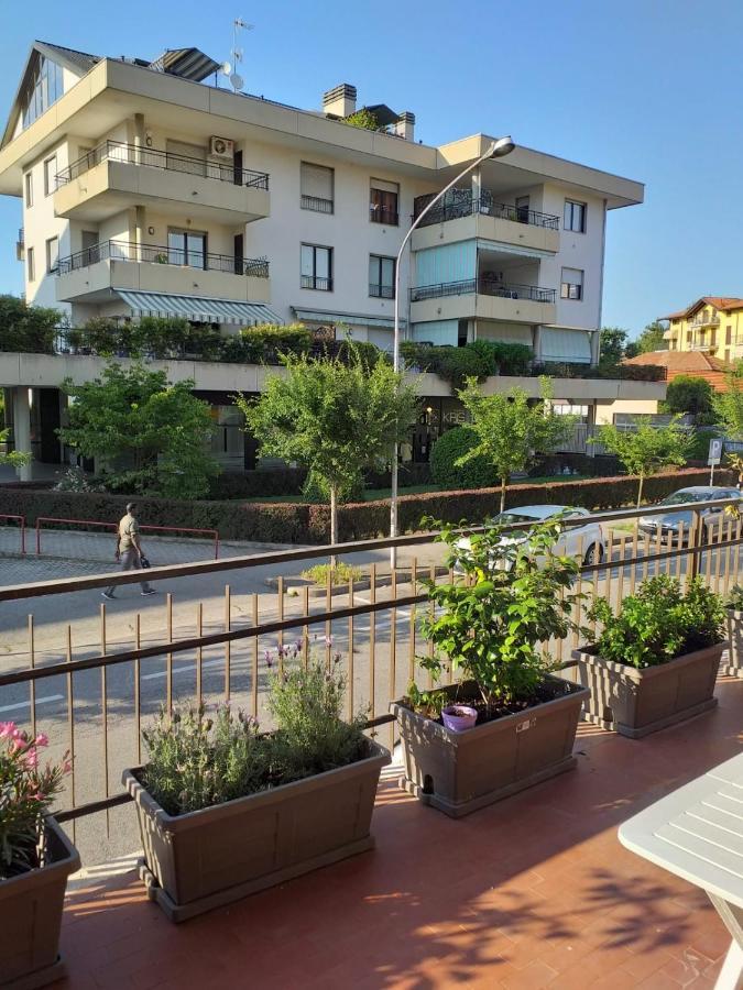 Sesto Calende Centro Apartment Екстериор снимка