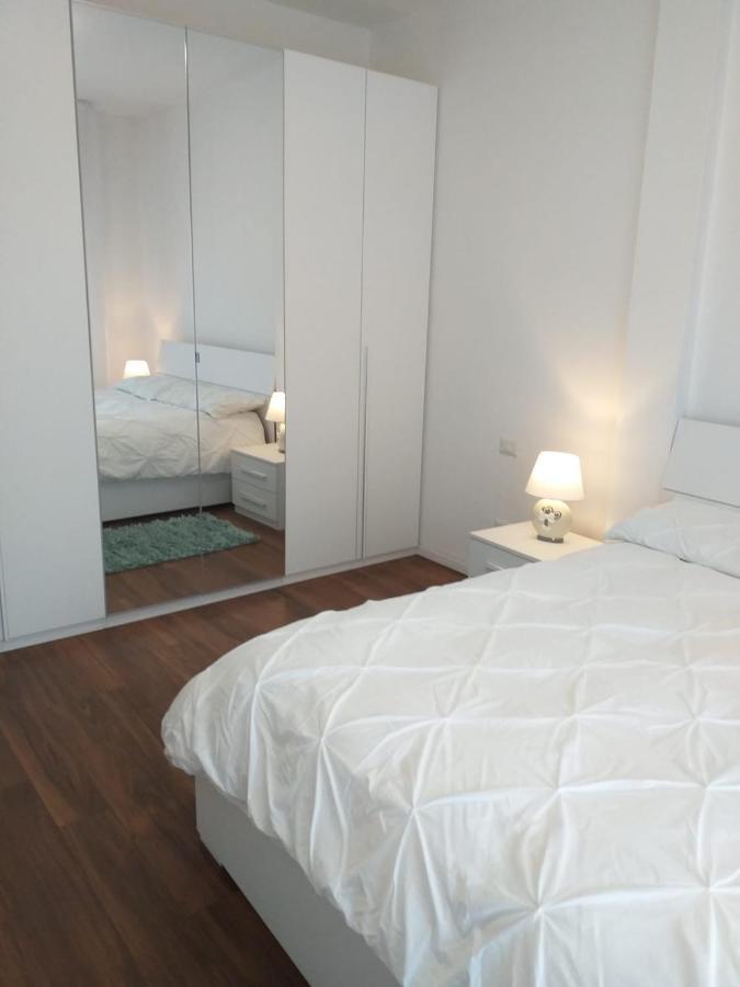 Sesto Calende Centro Apartment Екстериор снимка